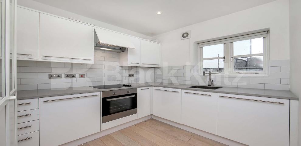 			NEW INSTRUCTION , 1 Bedroom, 1 bath, 1 reception Apartment			 Coldharbour Lane, Brixton